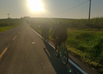 Acidente deixa ciclistas feridos em Nova Aliança do Ivaí