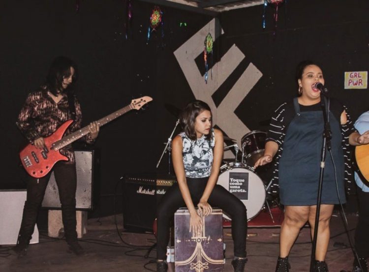 Evento organizado por mulheres incentiva a arte e o empreendedorismo feminino