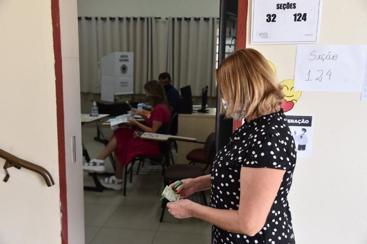 Dados preliminares do TSE indicam mais de 63 mil eleitores em Paranavaí