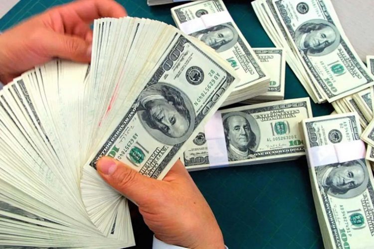 Para onde vai o dólar? Veja o que analistas dizem