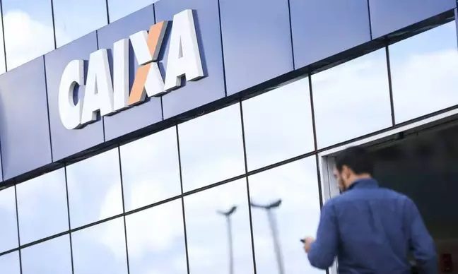 BC multa a Caixa em R$ 29 milhões por cobranças indevidas