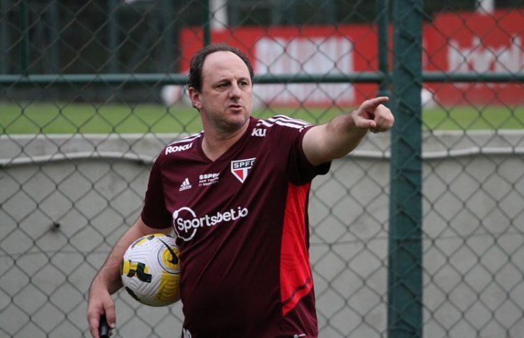 São Paulo patina no segundo tempo em três jogos e vê chance de liderança escapar