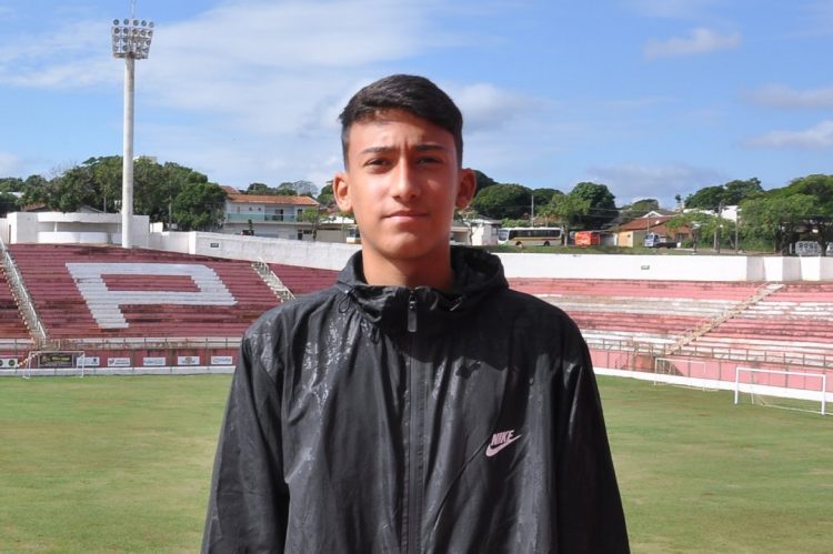 Matheus Trossini deixa ACP e vai para equipe de Portugal