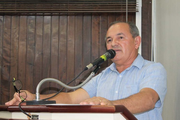 Vereador reforça pedido de revitalização da Praça Oscar Garbo