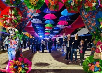 Calçadão do Porto São José foi transformado em um grande “Arraiá Junino”