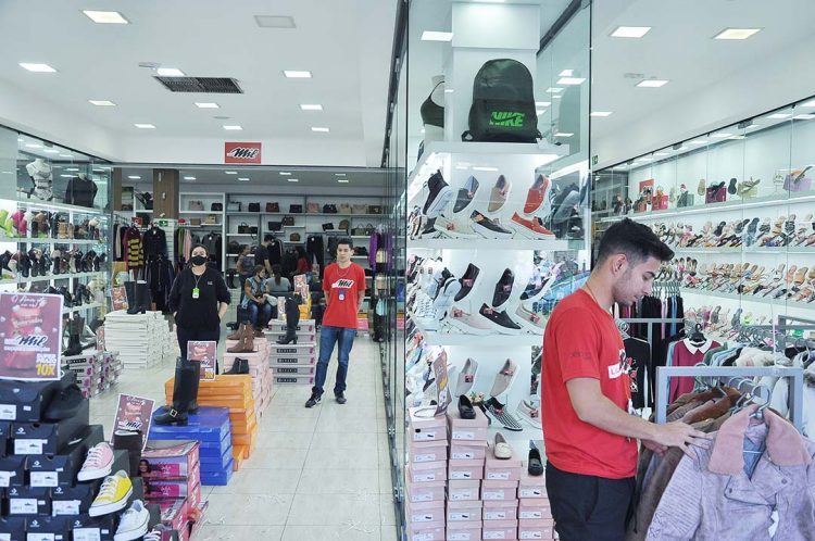 Reajuste salarial do comércio deve seguir  o INPC, projetam presidentes sindicais