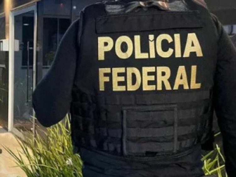 PF faz operação contra funcionários do aeroporto de Guarulhos suspeitos de tráfico drogas