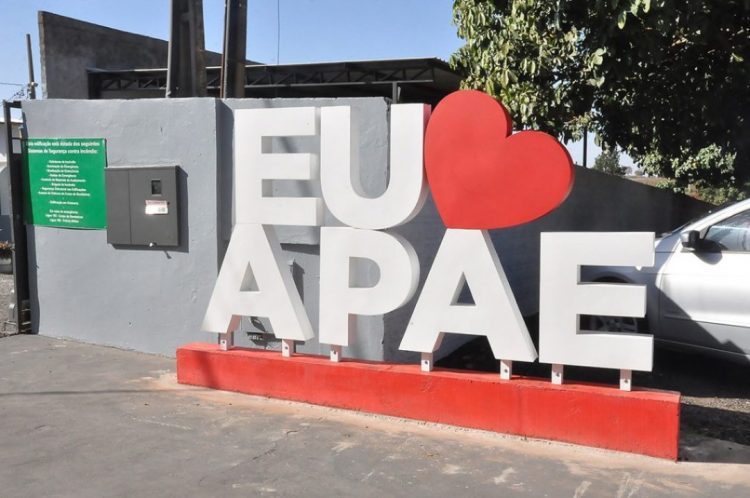 APAE de Alto Paraná: desde 1988 ajudando e sendo ajudada