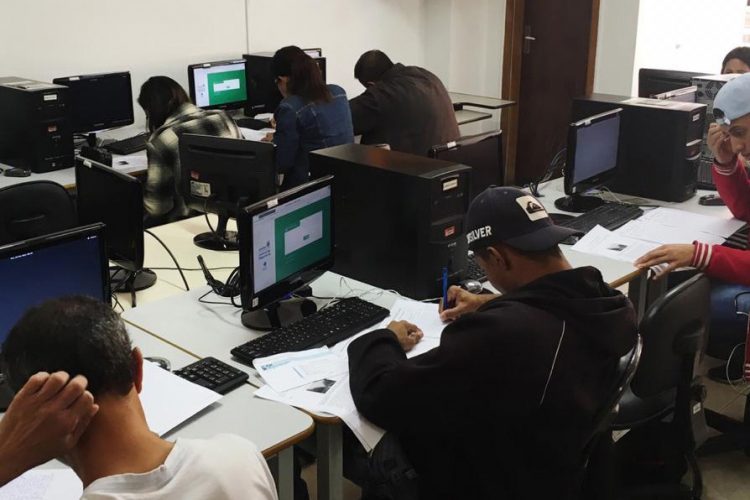 Educação orienta sobre processo de ingresso na EJA no segundo semestre