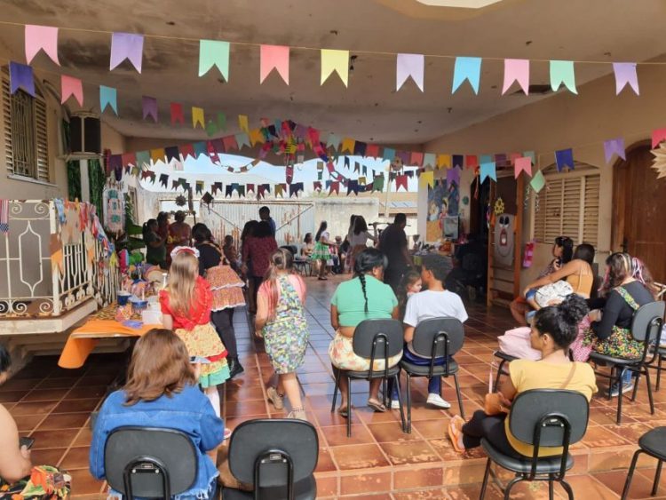 CAPS II promove festa julina com funcionários, pacientes e familiares