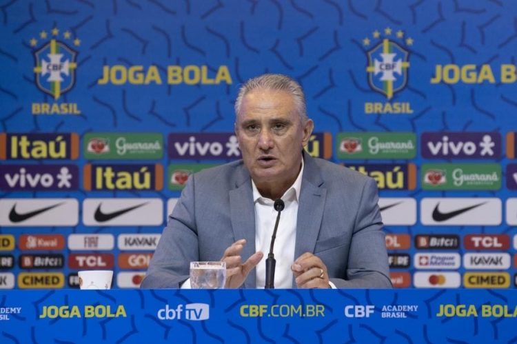 Tite diz que talvez não tenha dado as oportunidades que devia a Dudu