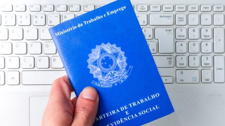 Há 194 vagas de emprego disponíveis para hoje na Agência do Trabalhador