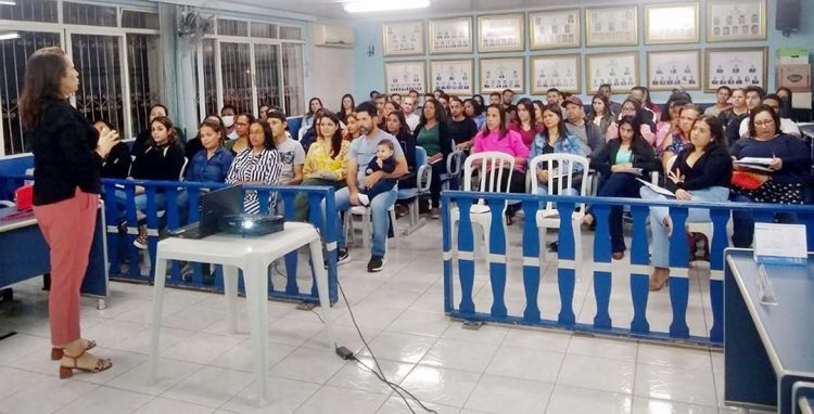 Sala do Empreendedor realiza palestra  para microempreendedores do município