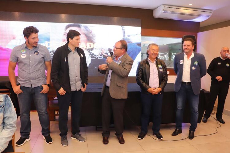 Brigas não levam a nada, diz Rogério Lorenzetti