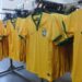 Camiseta da seleção do Brasil muito barata? Pode ser falsa