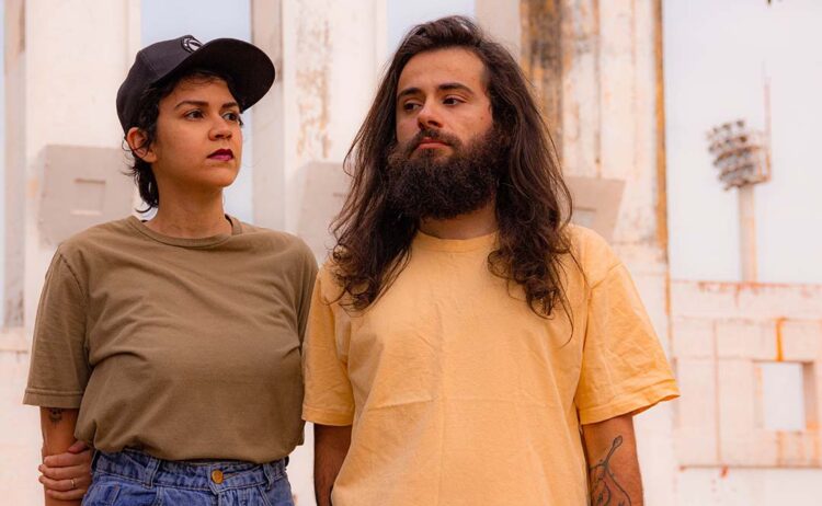 Dupla de Paranavaí lança álbum autoral e exalta  recursos psicodélicos em poesias do cotidiano