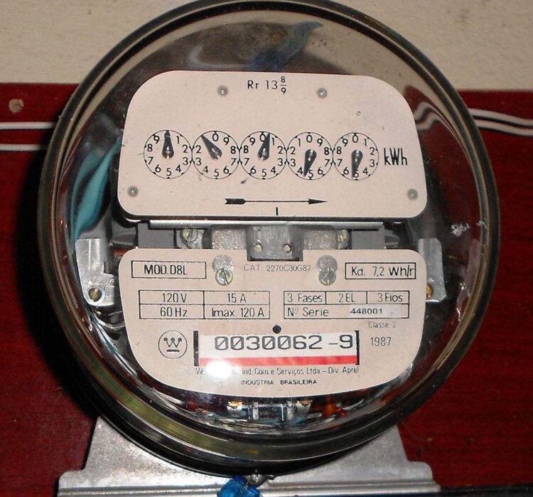 Consumo de energia no Paraná cresce 3,4%