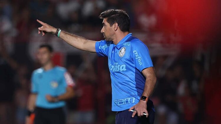 Abel Ferreira e Renato Gaúcho concorrem a prêmio de melhor técnico do mundo