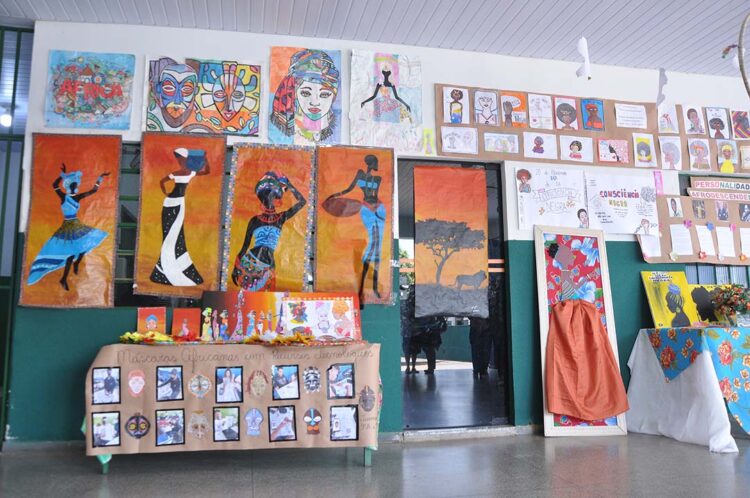 Colégio Silvio Vidal promove atividades alusivas ao Dia da Consciência Negra