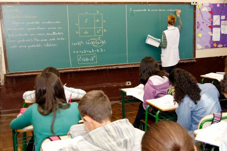 Matrículas na rede estadual de ensino acabam na terça-feira