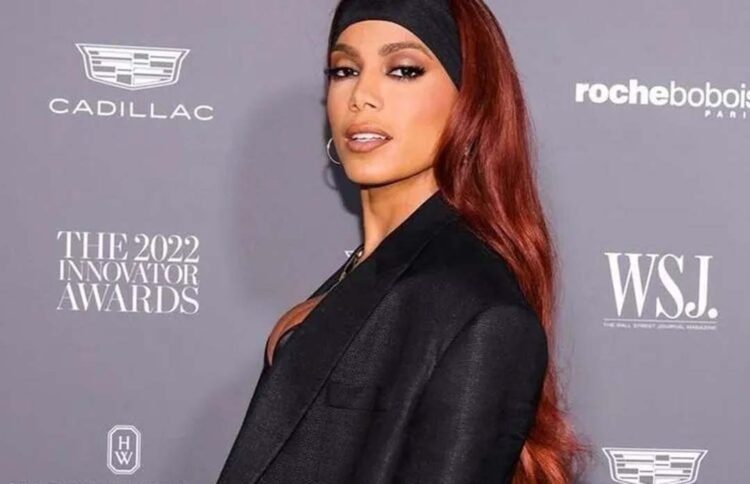 Anitta é eleita a artista musical mais inovadora de 2022 em prêmio internacional