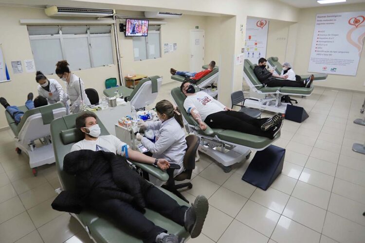 Com aproximação do feriado, Hemepar reforça importância da doação de sangue
