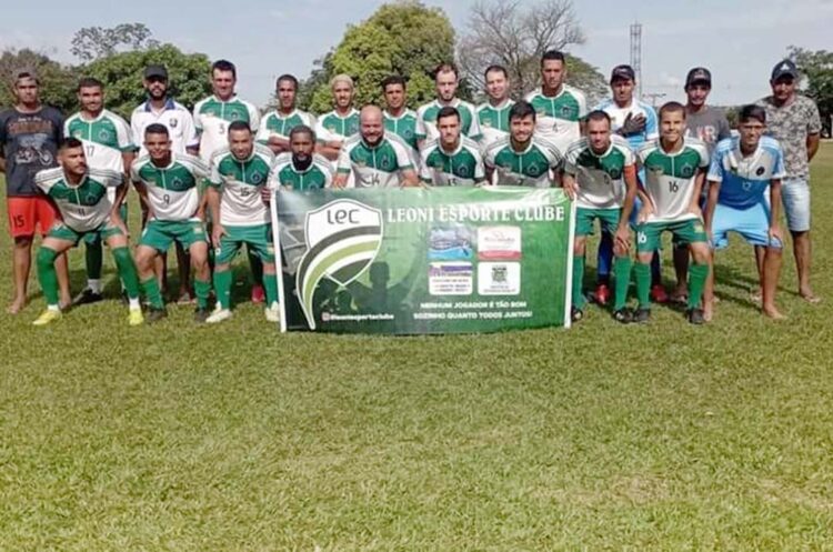 Leoni/São Pedro do Paraná está na final do Campeonato Varzeano de Loanda
