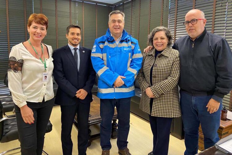 Campanha Novembro Vermelho alerta para prevenção e combate ao câncer de boca