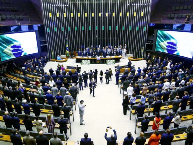 Crea-PR apoia projeto de lei que prevê menos impostos para engenheiros, agrônomos e geocientistas