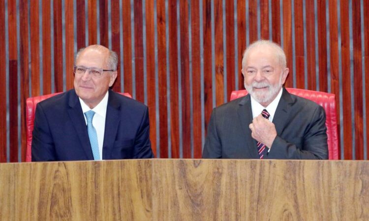 Janja pede liberação de mais público na posse, e forças de segurança correm para adaptar plano