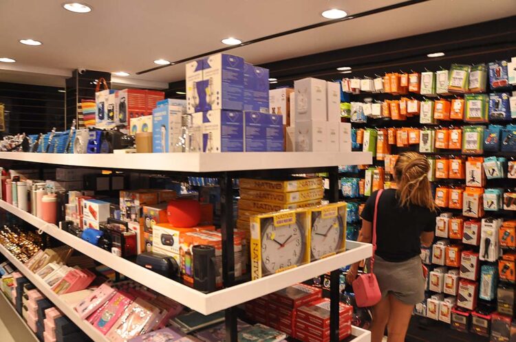 Paranaenses estão mais comedidos com os presentes neste Natal