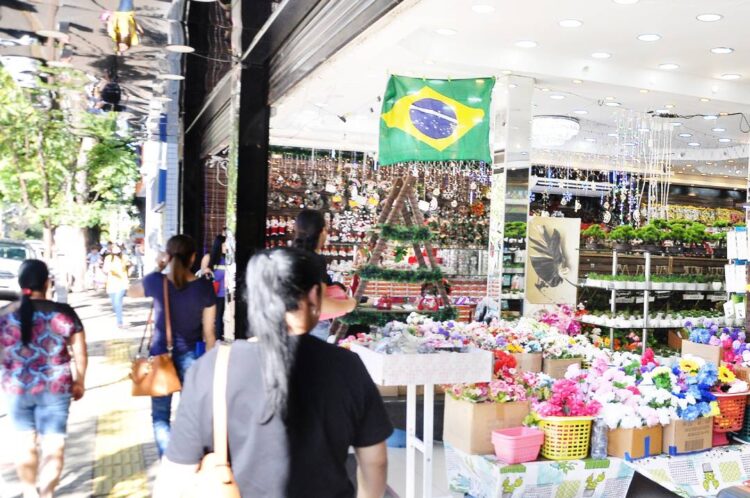 Comércio chega na reta final de 2022  com alta acumulada de 4,15%