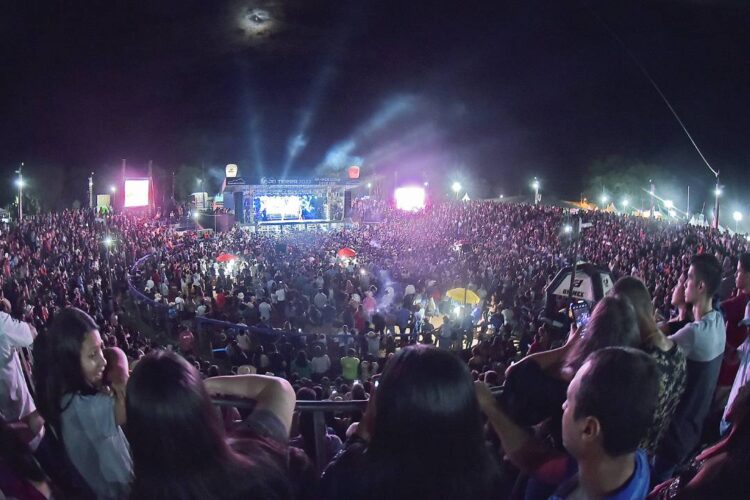 Um futuro iluminado e esplendoroso espera por Terra Rica