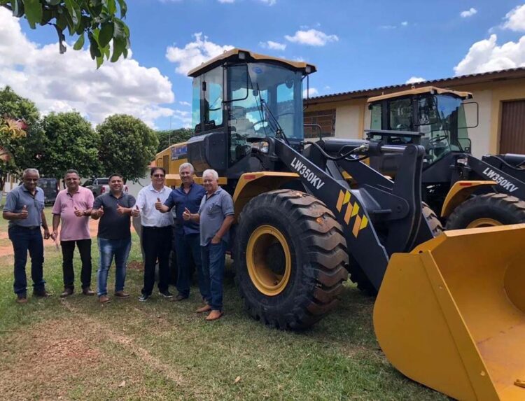 Município recebe máquina para uso dos produtores rurais