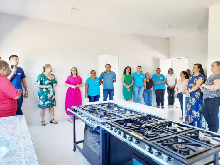 Prefeitura inaugura cozinha para fornecimento de alimentos a instituições municipais