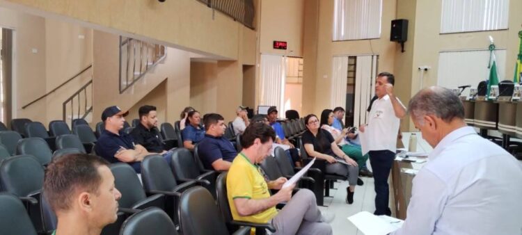 Município faz reunião sobre política de resíduos sólidos