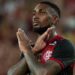 Flamengo anuncia retorno do meio-campista Gerson