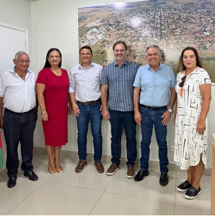 Polo da Unespar avança em Loanda