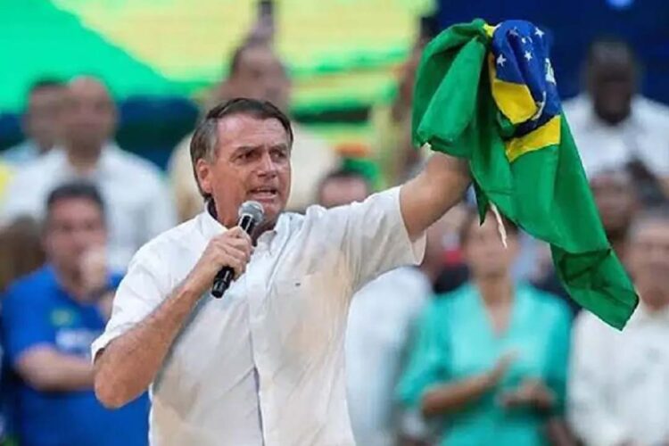 Jair Bolsonaro é internado em Orlando