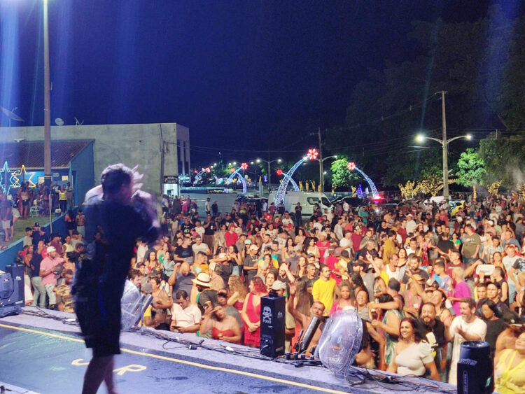 Mais de 60 mil pessoas passaram por Porto  Rico e Porto São José nesta virada de ano