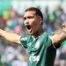 Palmeiras marca nos acréscimos e conquista o bi da Copa São Paulo