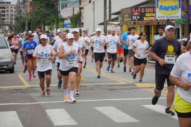 Corrida da Sanepar em Guaratuba reúne 1.200 participantes