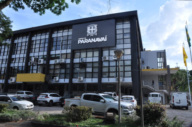 Vereadores votam adequações na  estrutura administrativa do Poder Executivo