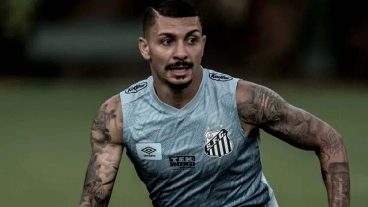 Clube frustra planos do Cruzeiro ao  atravessar negócio e contratar Alison