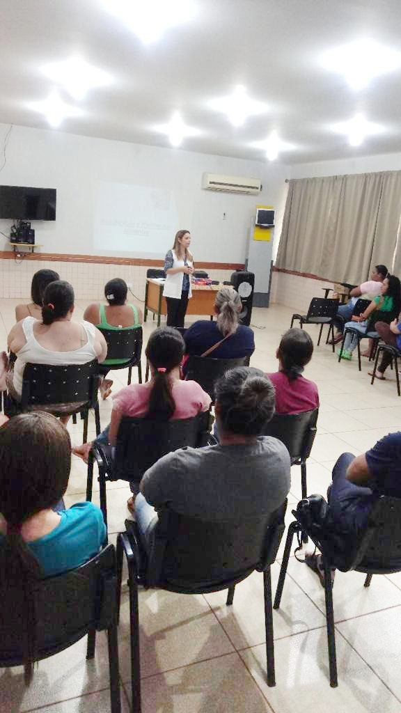 Funcionárias das instituições de ensino participam de treinamento sobre alimentação escolar