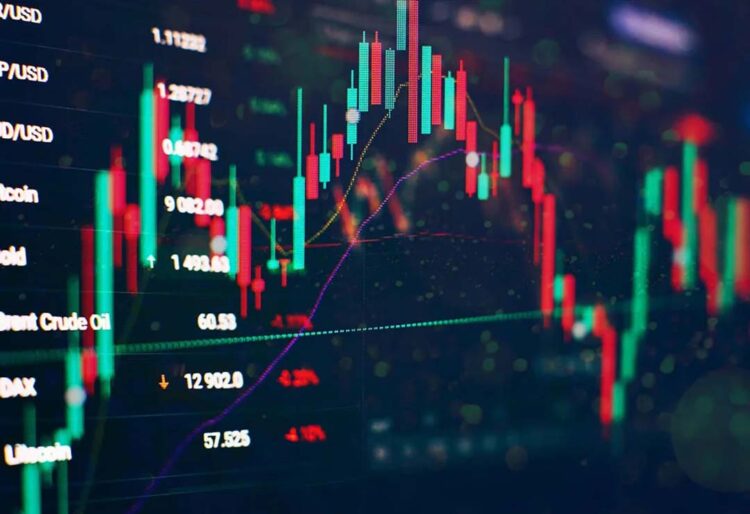 Bolsa reabre em queda em dia de pregão mais curto