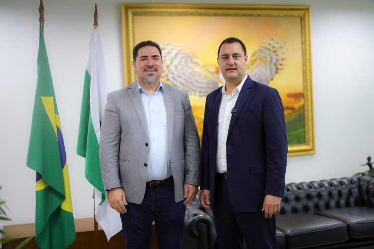 Governador sanciona lei que moderniza  o Quadro Próprio do Poder Executivo