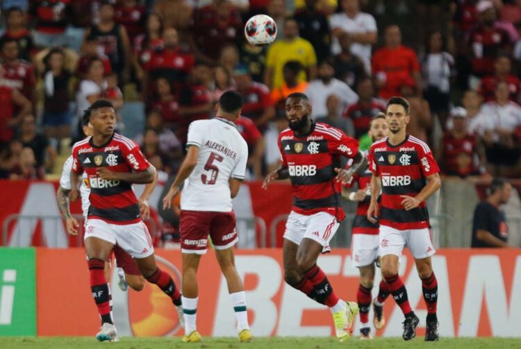 Após série de tropeços, Vítor Pereira diz que time não estava preparado para decisões