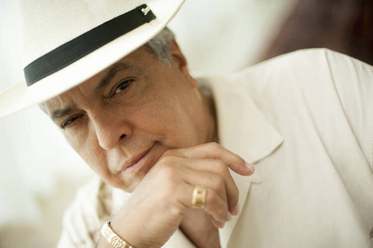 Sidney Magal teve sangramento no cérebro após hipertensão arterial, diz boletim