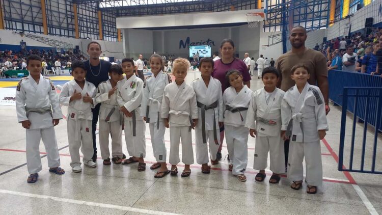 Paranavaí conquista 12 medalhas em competições estaduais